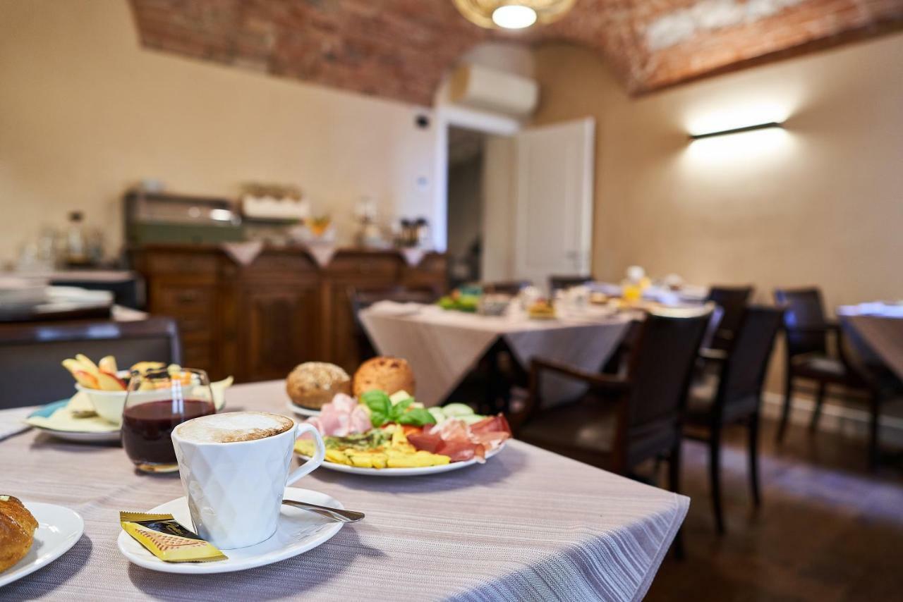 Locanda Delle Mercanzie Брешия Экстерьер фото
